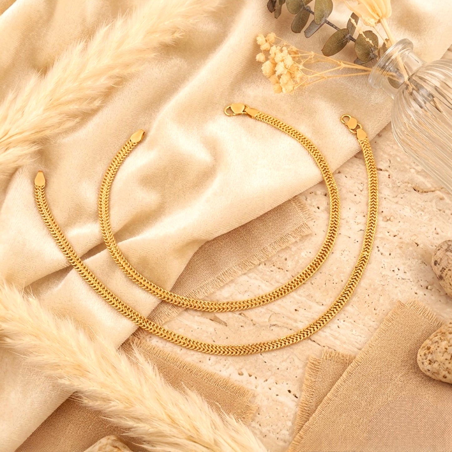 Beautiful set of Gold plated anklets (Delivery in (15 -23 days )