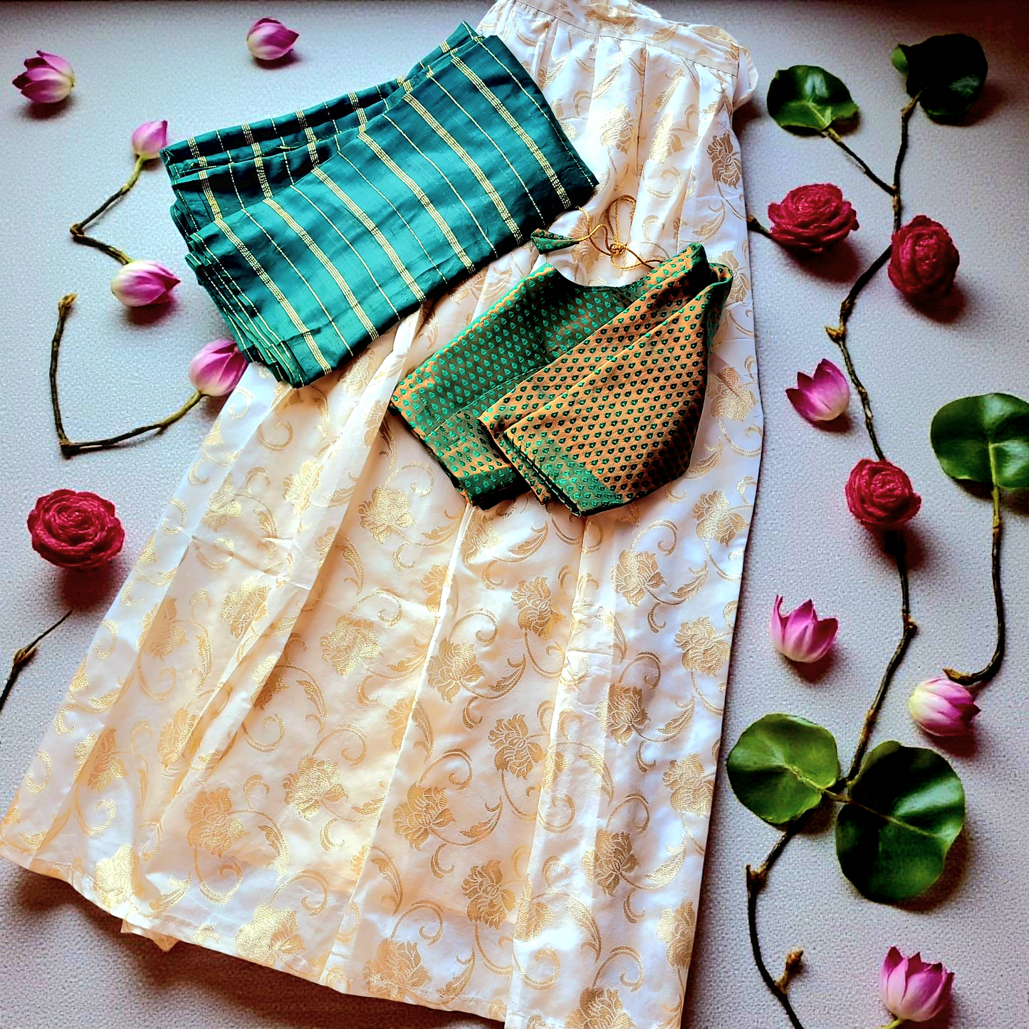 Dhavani set (Delivery in 3 -6 days )