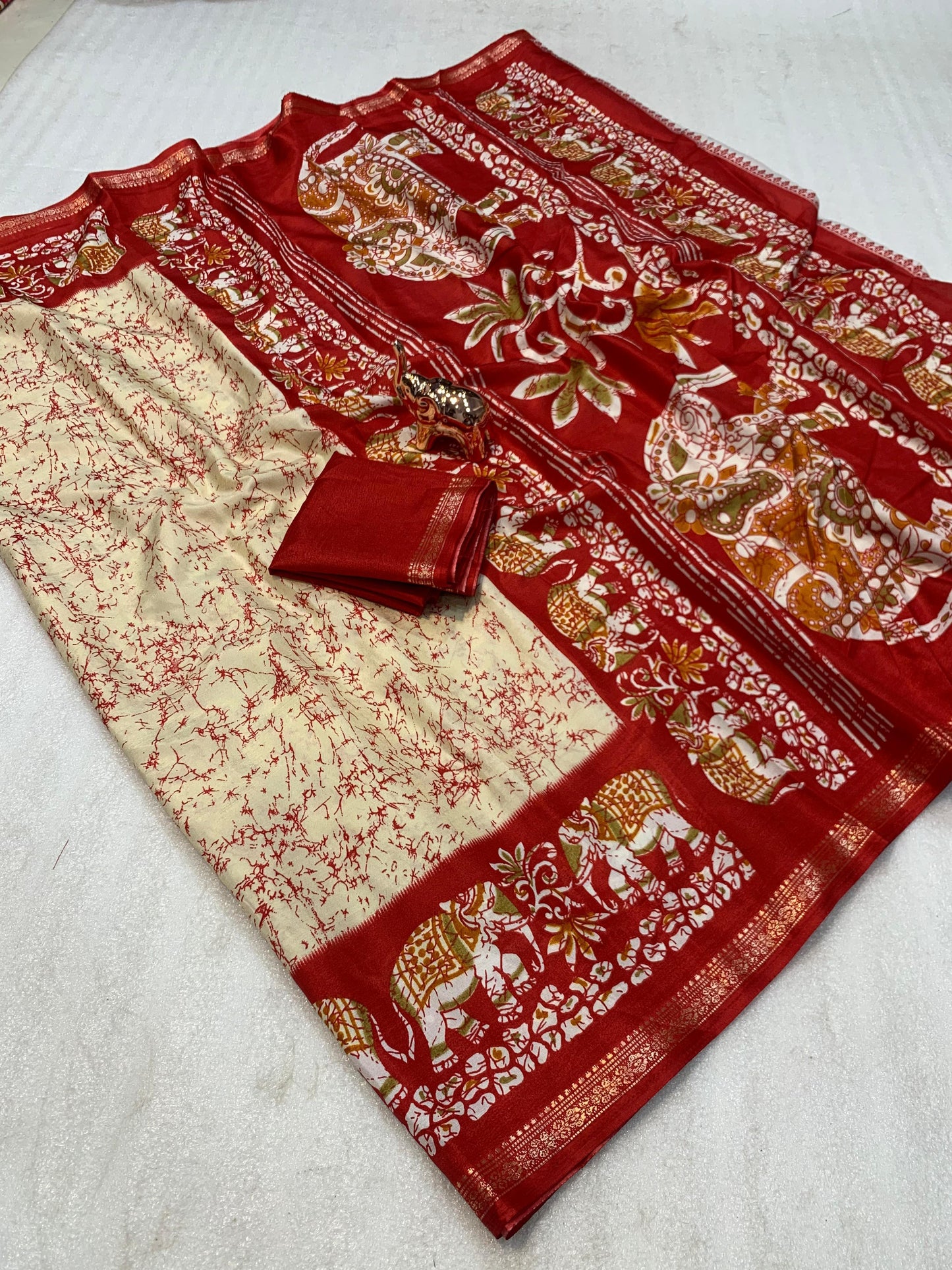 Dola silk sarees (Delivery in 20-25 working days )