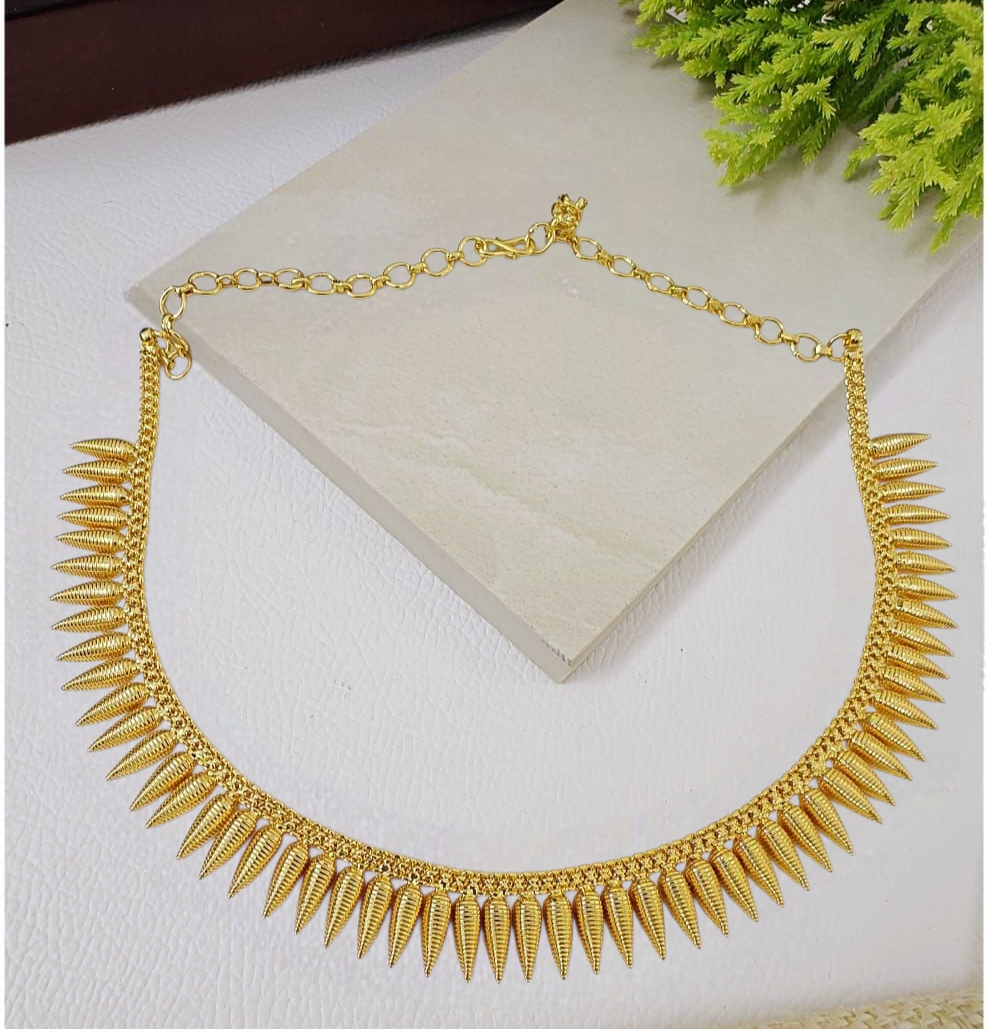 Necklace set (Delivery in 20-25 working days )