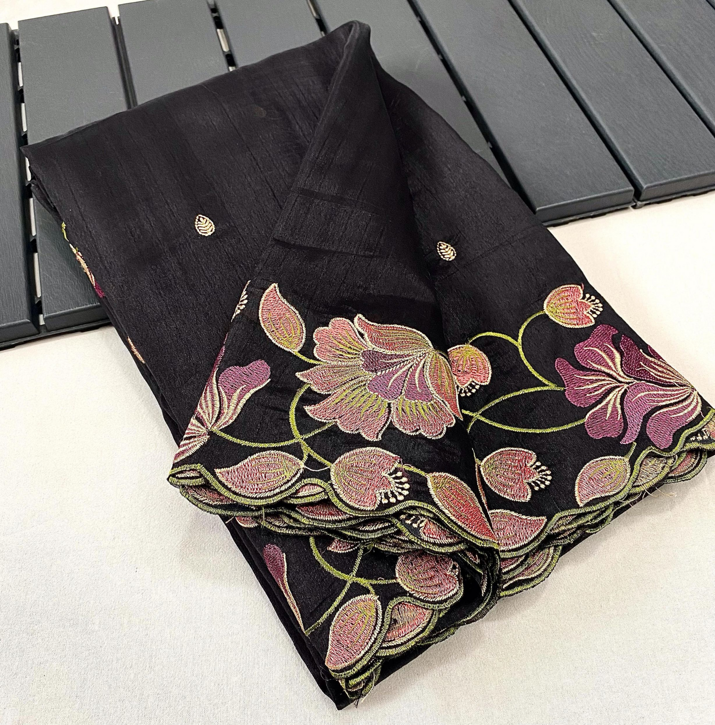 Beautiful Tussar silk sree (Delivery in 15-20 working days)