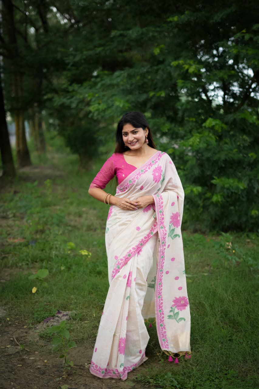 Saree with stitched blouse (Delivery in 15-18days )