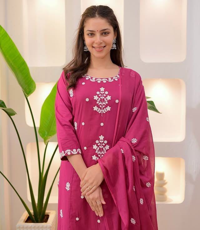 Designer kurti for women (Delivery in 25 -28 days )