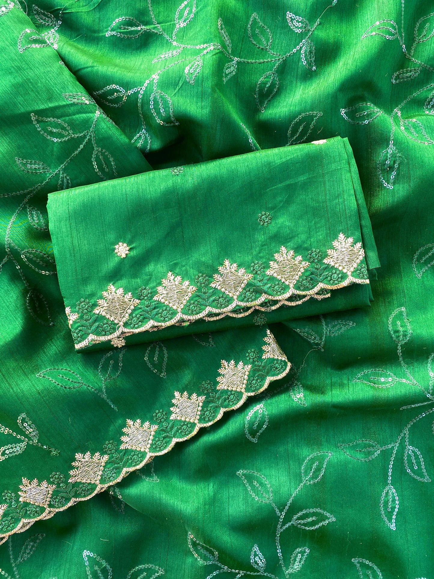 Beautiful Ruhi silk saree with embroidery (Delivery in 20-25 working Days)