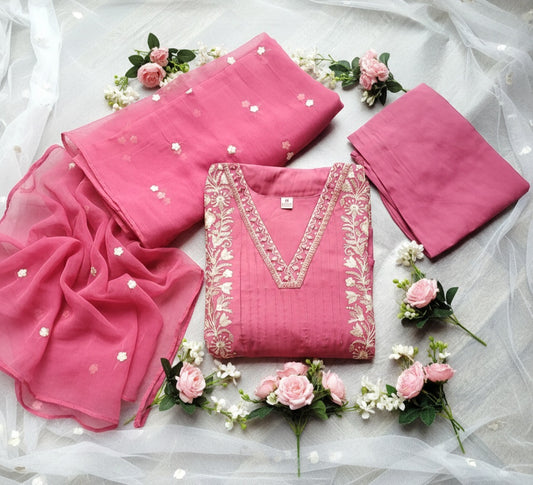 Beautiful salwar set (Delivery in 4 to 7 days )