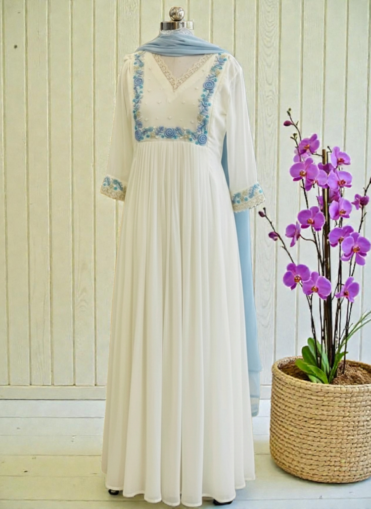 Designer Georgette gown (Delivery in 25 to 28 days )
