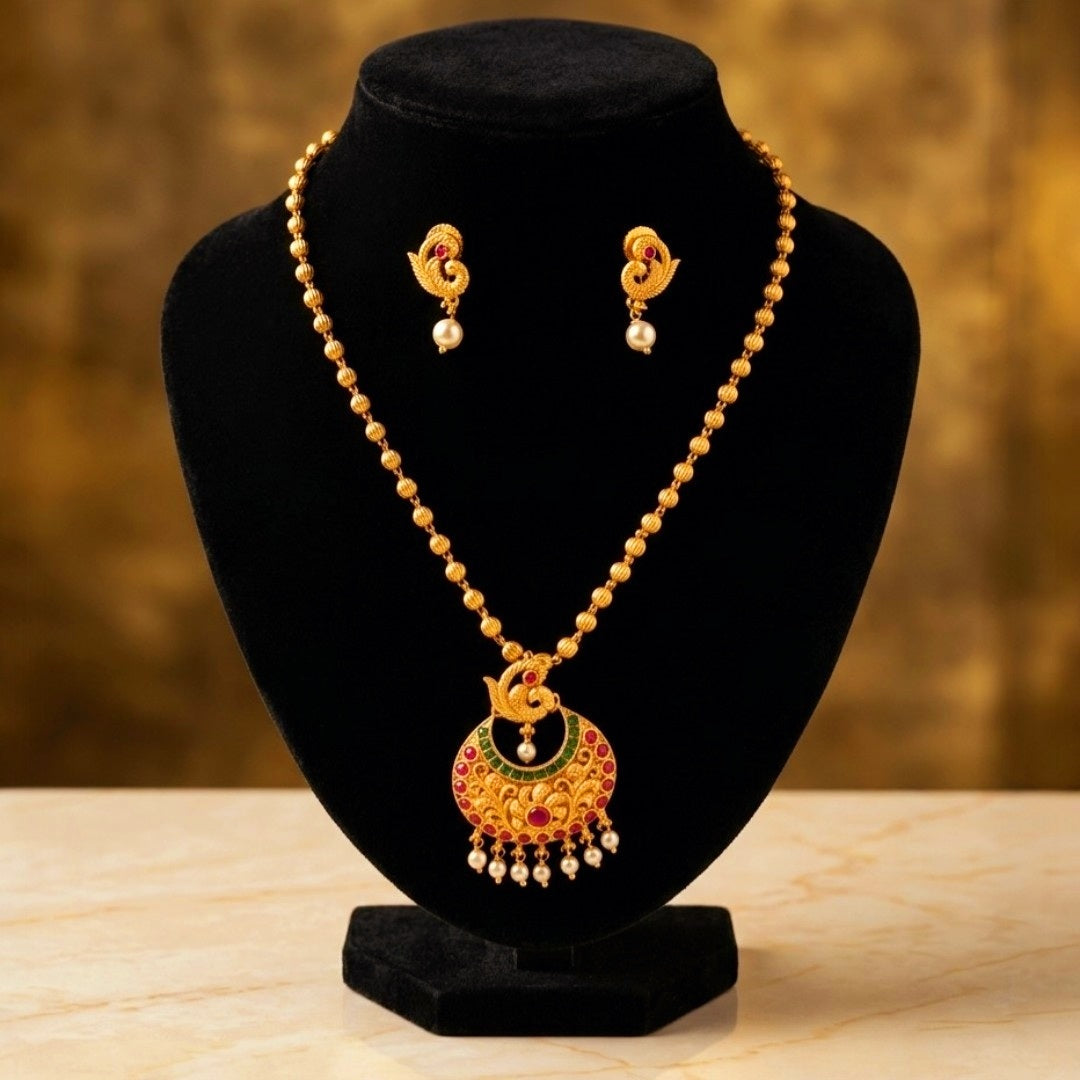 Necklace set (Delivery in 5-7 days )