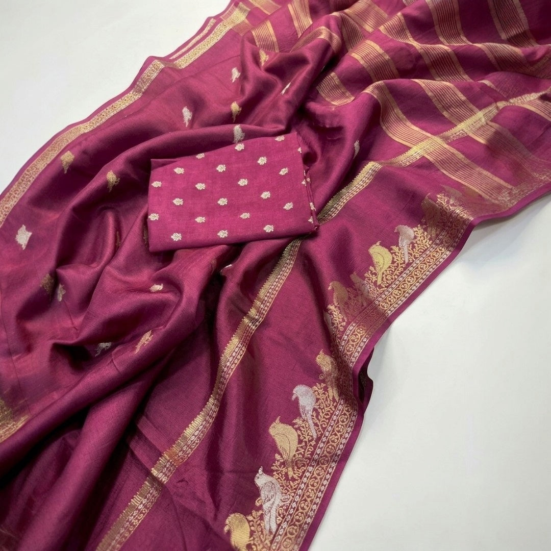Beautiful saree with stitched blouse (Delivery in 23-27 days )