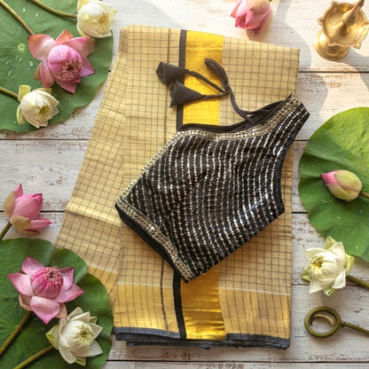 Set saree with stitched blouse (Delivery in 3 -5days)