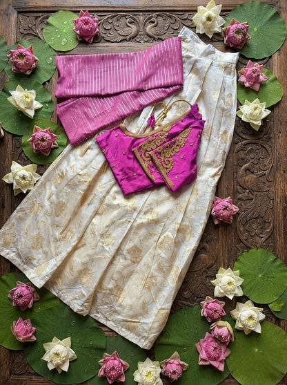 Dhavani set (Delivery in 4 to 6 days)