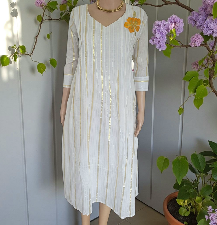 Onam special kurti (Delivery in 3 to 5 days )