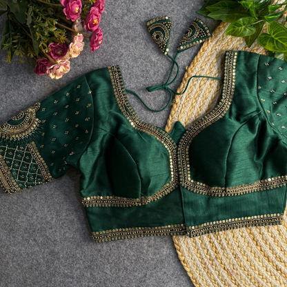 Designer blouse (Delivery in 20-25 working Days)