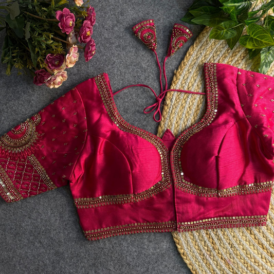 Designer blouse (Delivery in 25-30 working Days)
