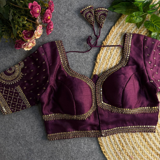 Designer blouse (Delivery in 25-30 working Days)