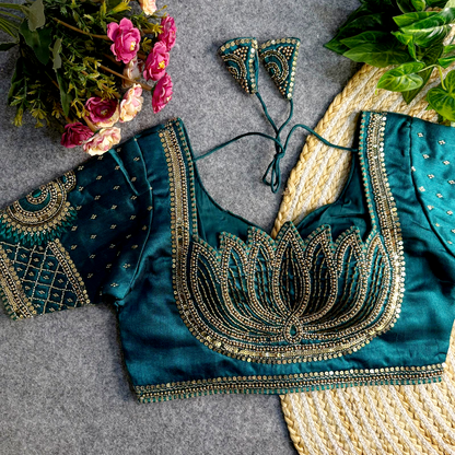 Designer blouse (Delivery in 25-30working Days)