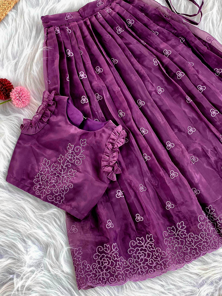 Kids Girls Skirt and Top(Deivery in 25-30working days )