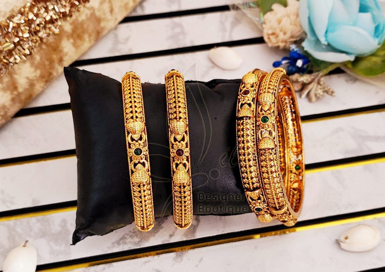 Traditional Bangles (Delivery in 5 to 10days)