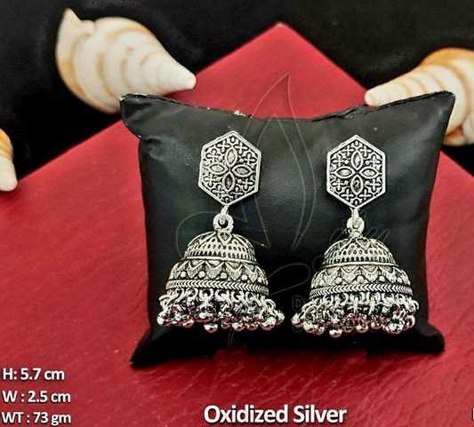 Traditional Earrings ( Delivery 5 to 10 days )