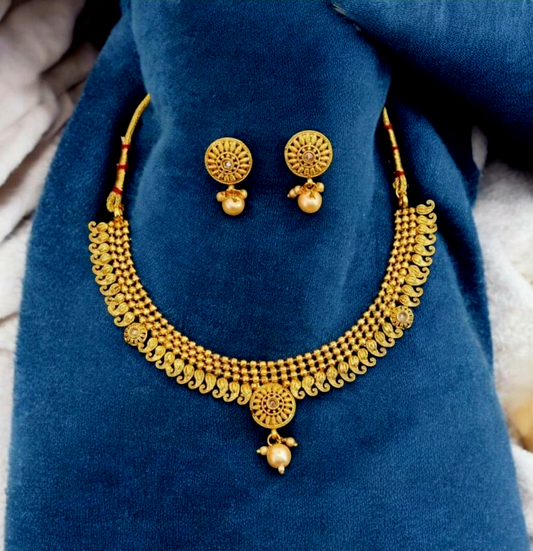 Necklace set (Delivery in 5 -10  days )
