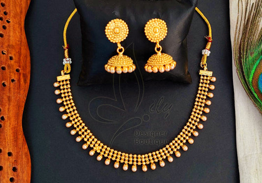 Necklace set (Delivery in 5-10days)
