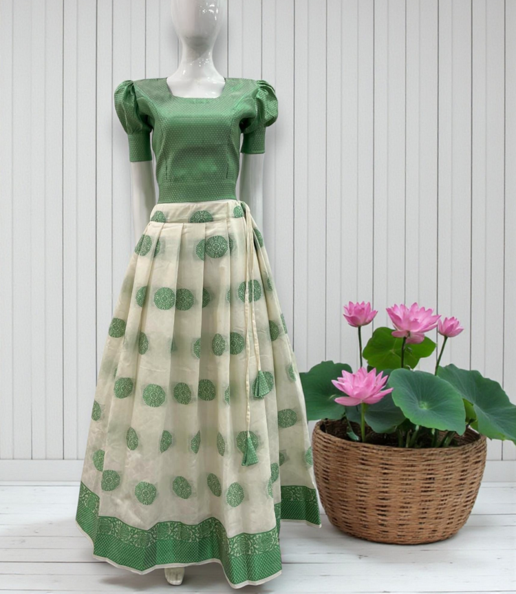 Kids Girls skirt and Top (Delivery in4 to 6days )