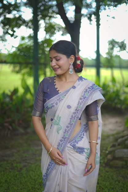Saree with stitched blouse (Delivery in 15-18days )