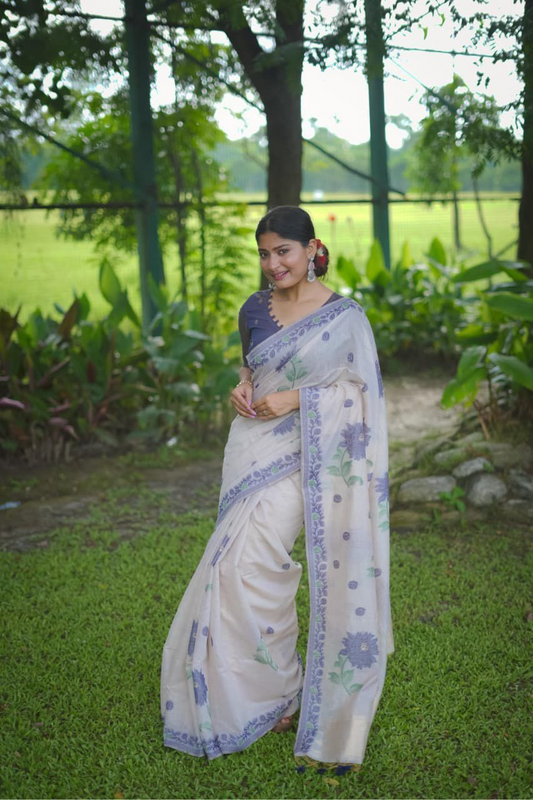Saree with stitched blouse (Delivery in 15-18days )