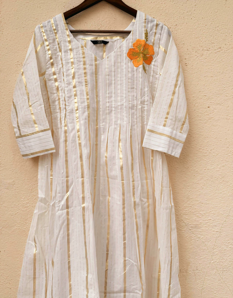 Onam special Tissue silk kurti (Delivery in 7 -10days )