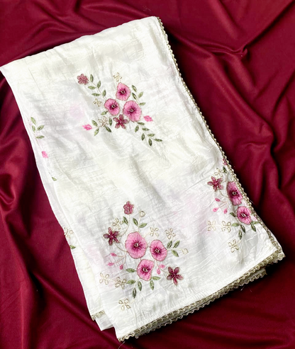 Beautiful crush silk saree with stitched blouse (Delivery in 25 to 30 days )