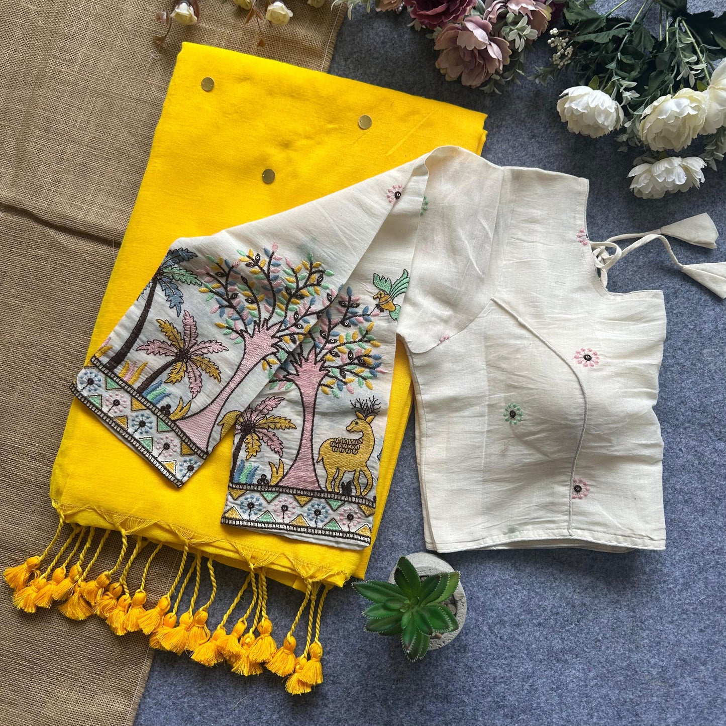 Beautiful Khadi cotton saree with blouse (Delivery in 20-25 working Days)