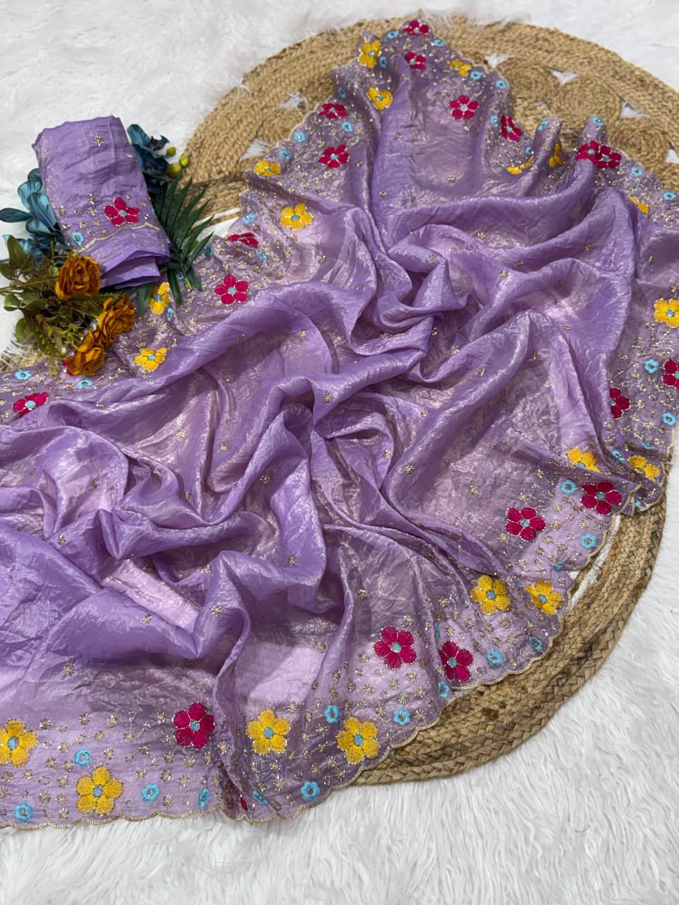 Beautiful crush silk saree with blouse (Delivery in 20-25 working Days)