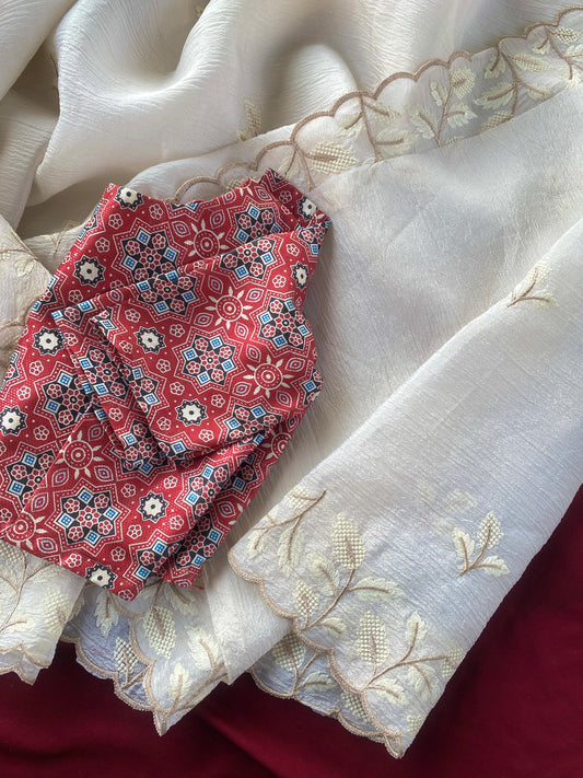 Beautiful crushed Georgette saree with stitched blouse (Delivery in 20-25 working Days)