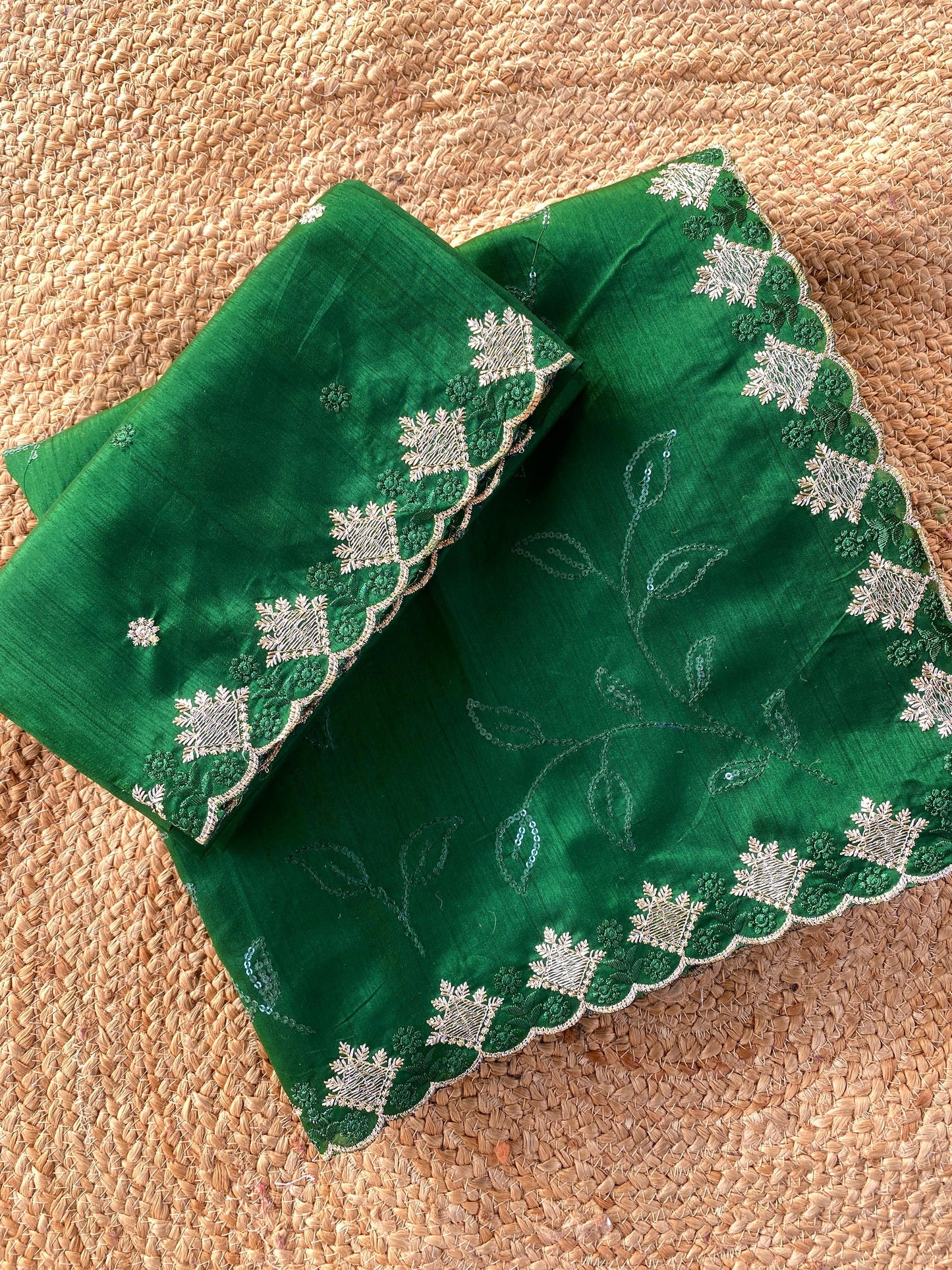 Beautiful Ruhi silk saree with embroidery (Delivery in 20-25 working Days)