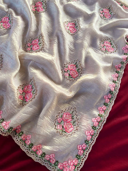 Beautiful crush silk saree with blouse (Delivery in 25-28working Days)