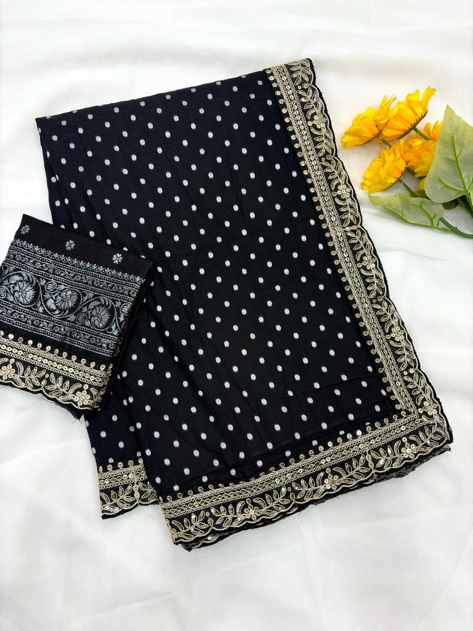 Linen saree with stitched blouse (Delivery in 25-28days )