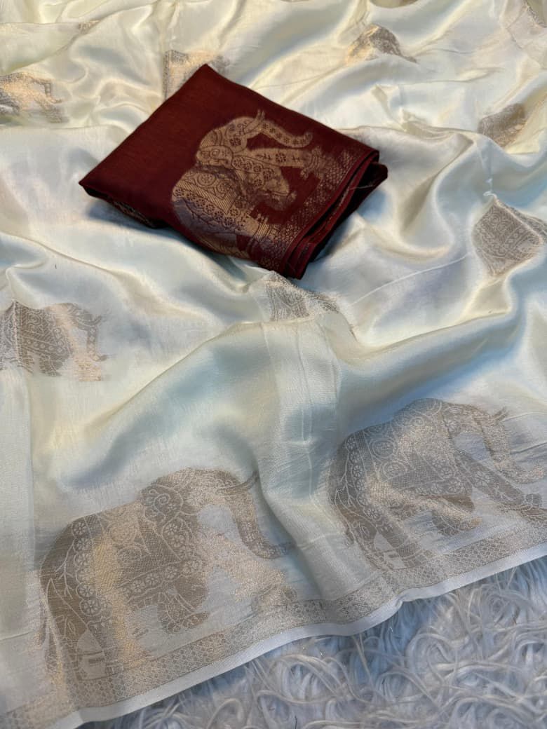 Soft Khadi silk saree with blouse (Delivery in 25 to 28 days )