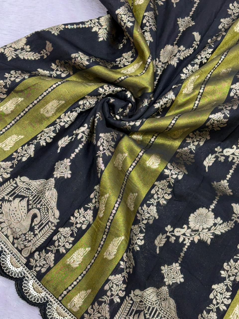 Rich Khadi crepe paithani silk saree (Delivery in 18 to 23 working days )