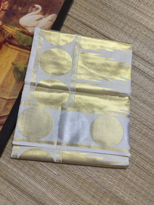 Beautiful Traditional Onam special saree (Delivery in 25-30 working days)