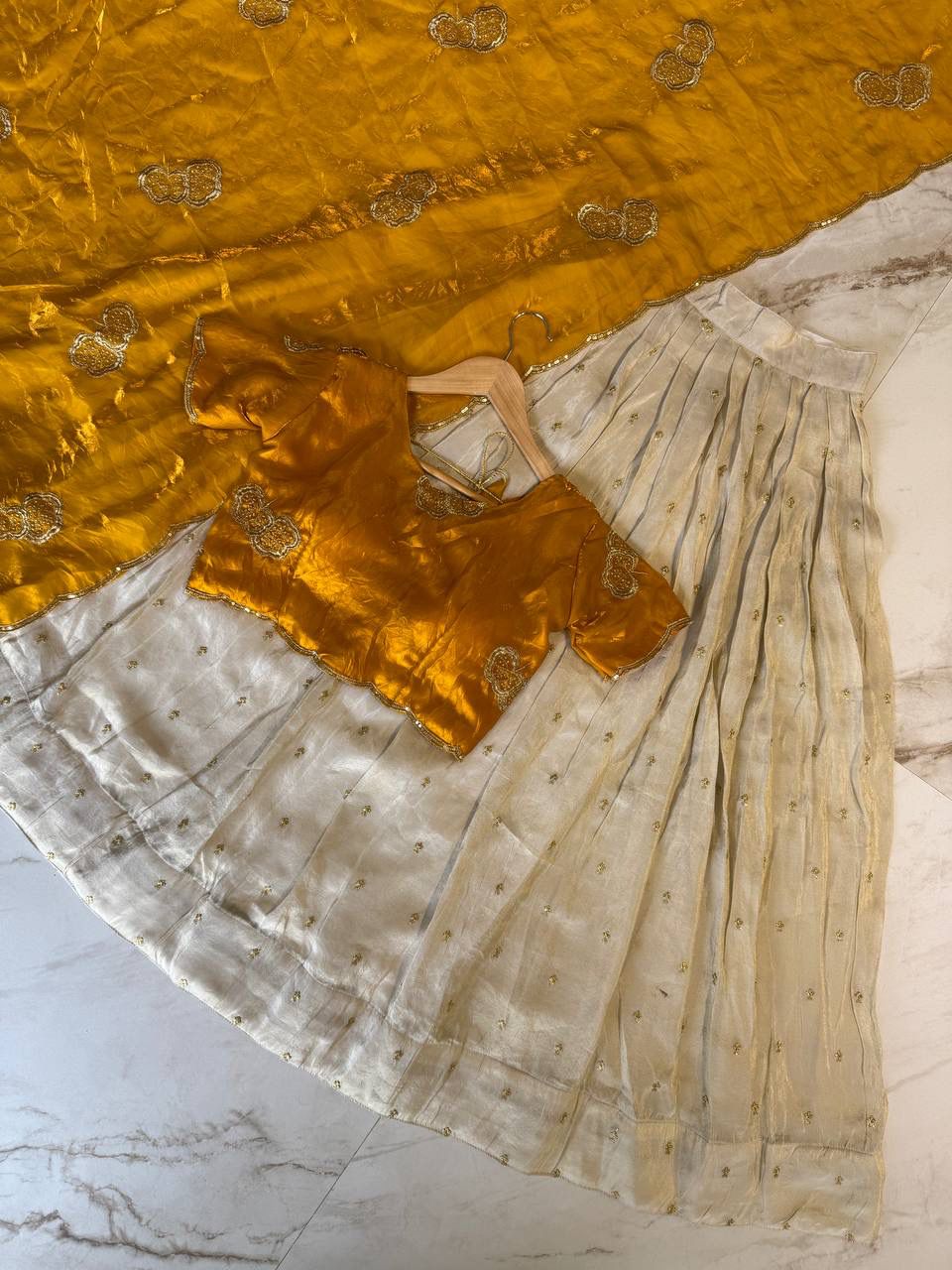 Dhavani set (Delivery in 25-30 working Days)