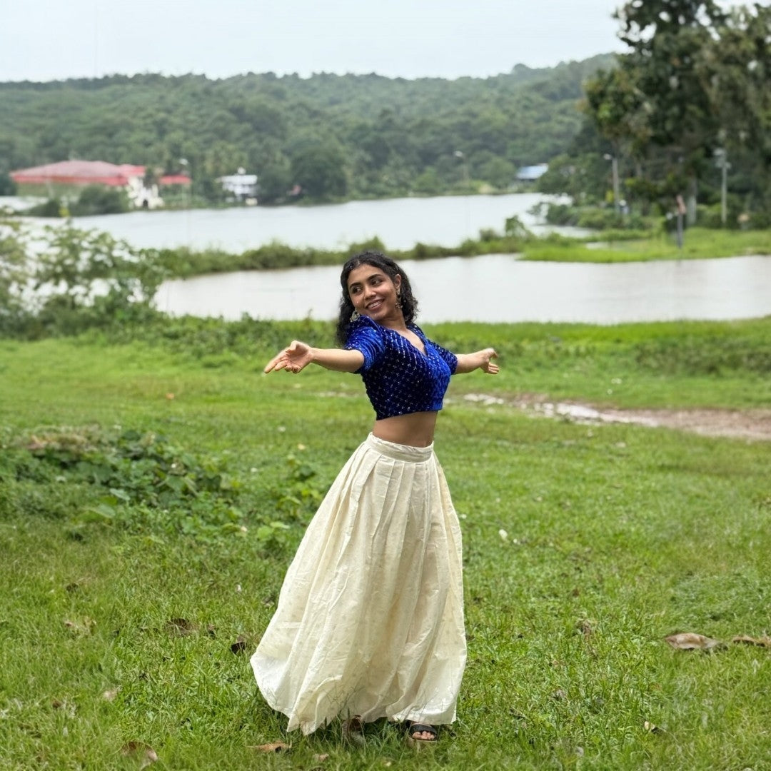 Women's  Traditional skirt and crop Top ((Delivery in 3-5 days )