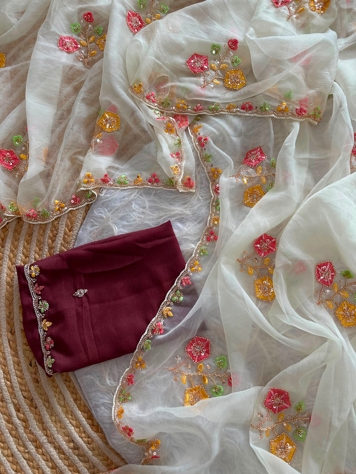 Beautiful chiffon saree with Stitched blouse (Delivery in 23 to 27 days )