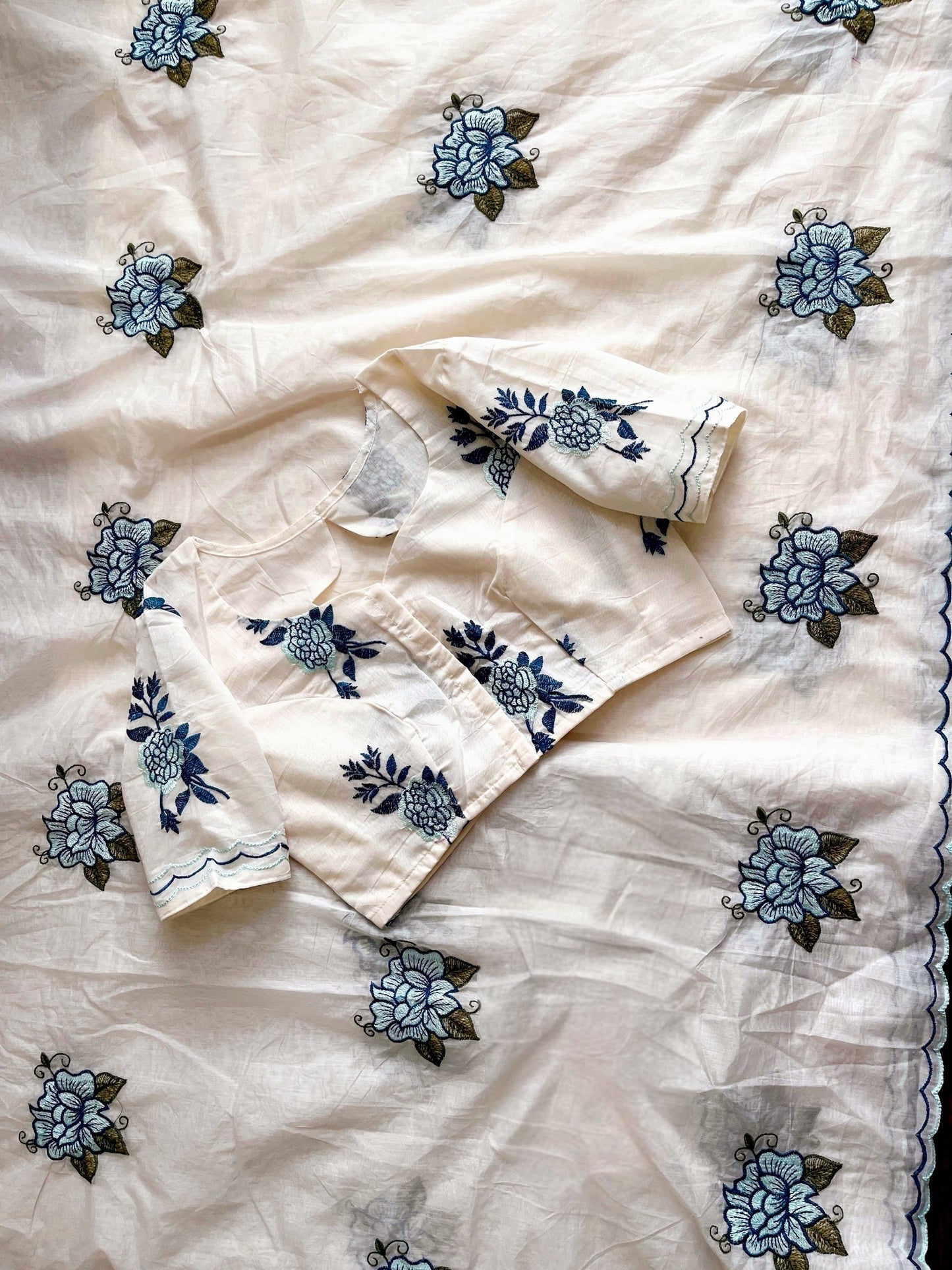 Premium mul cotton Kerala Saree with Stitched  Blouse (Delivery in 18-23 days )