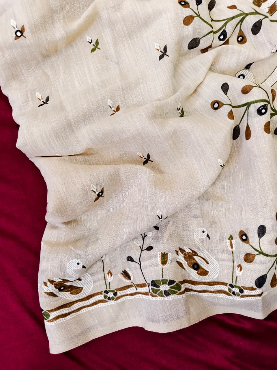 SOFT LINEN SAREE with stitched blouse (Delivery in 18-24 days )