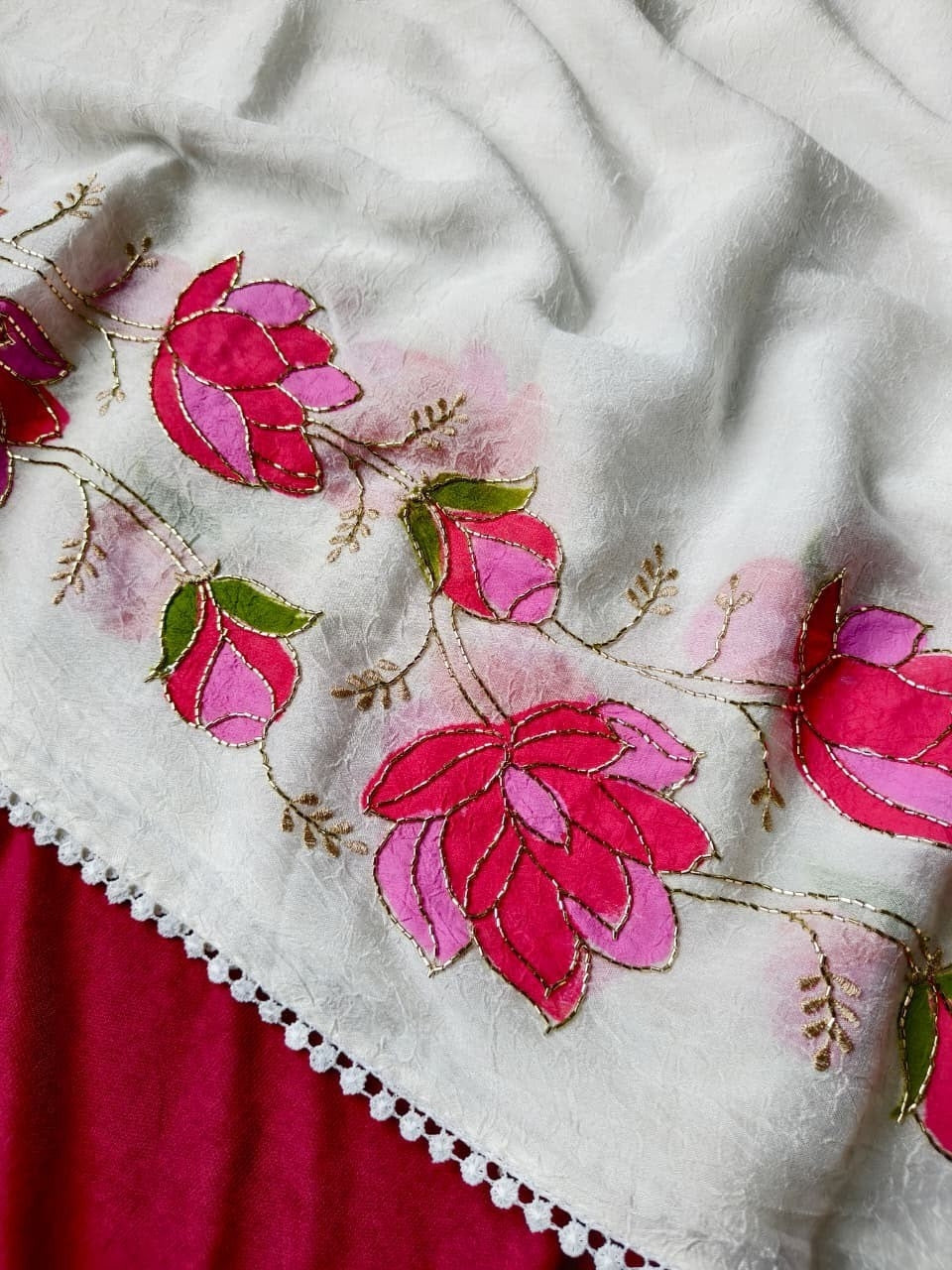 Pure Bember crush saree with Stitched blouse (Delivery in25-28days )