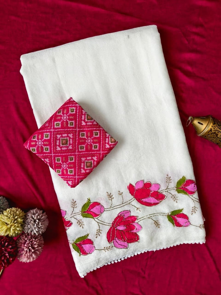 Pure Bember crush saree with Stitched blouse (Delivery in25-28days )