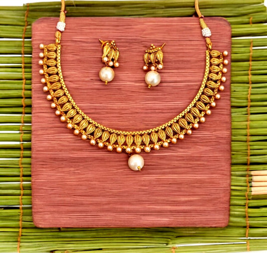 Necklace Set(Delivery in 15-20 working days)